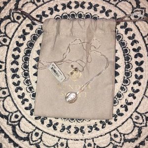 NWT Kendra Scott Priscilla pearl necklace